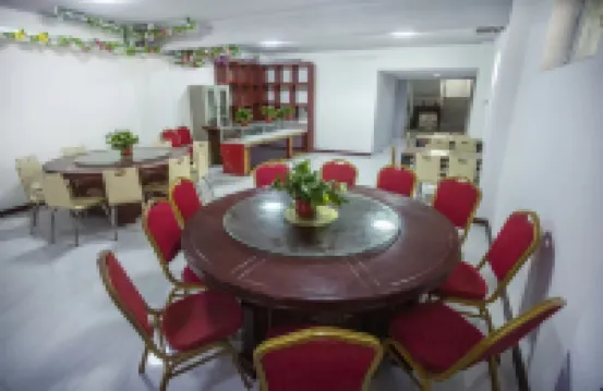 Yunji Hotel Colorful Danxia Scenic Area Store