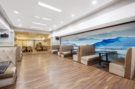 Longwei Yusheng Hotel (Changzhou University Town) Отели рядом с достопримечательностью «Changzhou College of Information Technology»