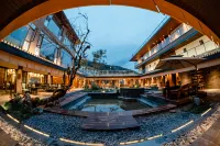 Baoxing Yunshang Xuxi Hot Spring Hotel