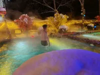 Xuegu Lijie donkey Youyi Station - Thermen