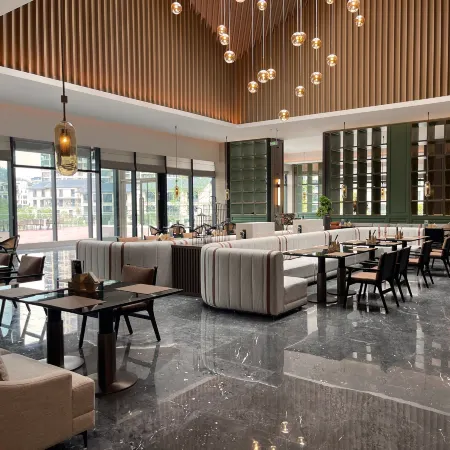 Xinfeng Gushan Narada Resort Hotel