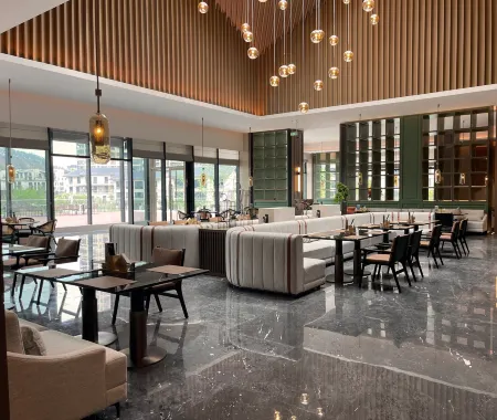 Xinfeng Gushan Narada Resort Hotel Отели в г. Синьфэн