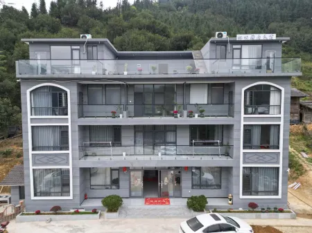 Congjiang Zaibian Rural Retreat Homestay Отели рядом с достопримечательностью «Jiachecun»