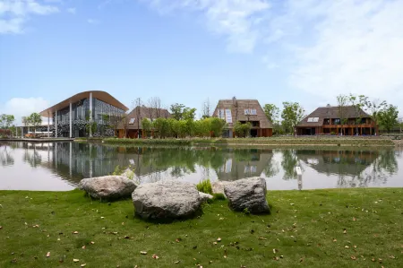 Chengdu Diyue Resort Hotel · Shihuadu Отели рядом с достопримечательностью «Shanxi Institute of Communication and Arts»