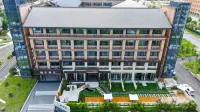 Ruifeng Hotel (Neijiang Normal University North High-speed Rail Branch)