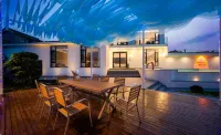 Floral Hotel·Youjian Rainbow Island, Parent-child Vacation Hotel (Suzhou Taihu Xishan Branch) Hotels near Suzhou Aquarium