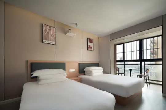 Lanfeng Homestay (Kunming Railway Station Branch)