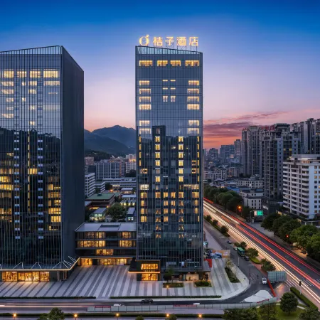 Orange Hotel (Liupanshui High-Speed Rail Station Renmin Square Branch)