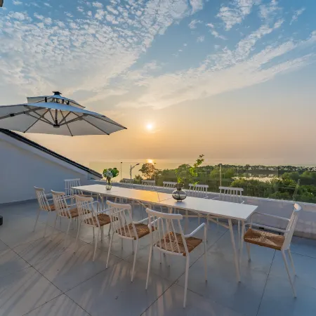 Shanyeshu Lake View Homestay (Xishan Island)