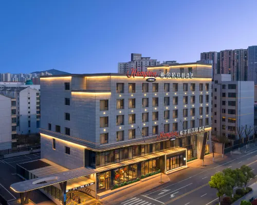 Xining High Speed Railway Station Hampton by Hilton Hotel 시닝 호텔
