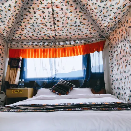 Zhashi Linka Homestay