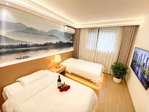 Yueting Hotel (Zhongjiang Kuishan Park)
