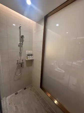 Vienna Hotel (Guangzhou Panyu Changlong & Jinjiang Avenue)