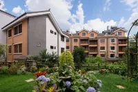 Yazun Homestay (Fuxian Lake Guanglong Town)