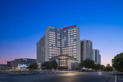 Hilton Garden Inn Chengdu Jinnan Tianjie Hotels in A red building/Pleasure City business district