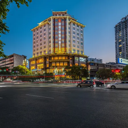 Carey Harmony Dunp Hotel Grand Cross Centre