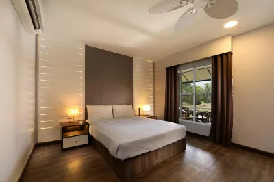 Perhentian Island Resort Hotels near Pulau Perhentian Besar