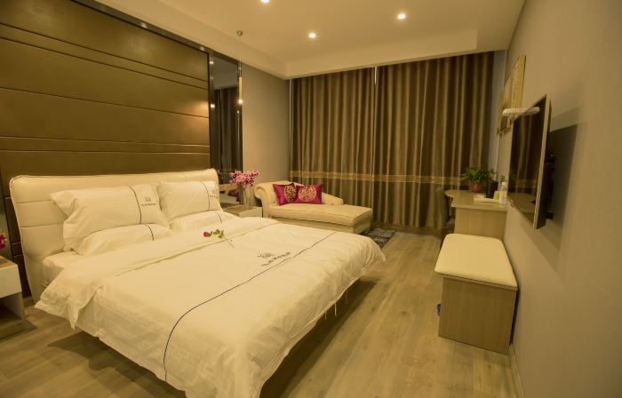 Wuqiao Yueju Business Hotel