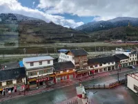 Minjiang Haoting International Hotel(Huanglongjiuzhai High-speed Railway Station Branch) - Bjergudsigt