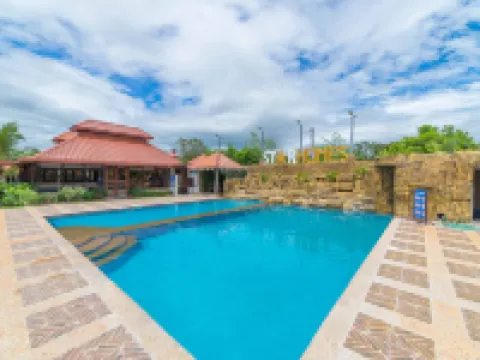 RedDoorz Plus @ Starhomes Olivianville Hotels in Tarlac