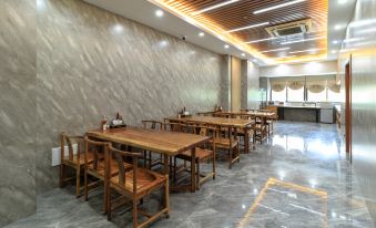 Kelton Wisdom Hotel (Jinjiang Wudian City Wanda Plaza)