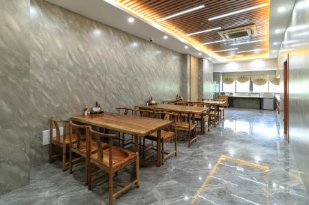 Kelton Wisdom Hotel (Jinjiang Wudian City Wanda Plaza) Отели рядом с достопримечательностью «Quanzhou College of Technology»