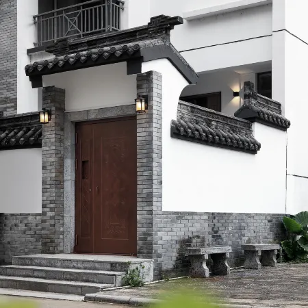 Yangshuo Water Riverview Villa (Yangshuo Impression Liu Sanjie Scenic Area)