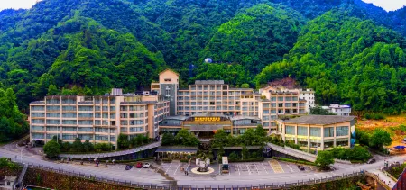 Mangshan Forest Hot Spring Hotel