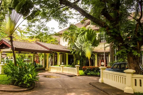 Settha Palace Hotel