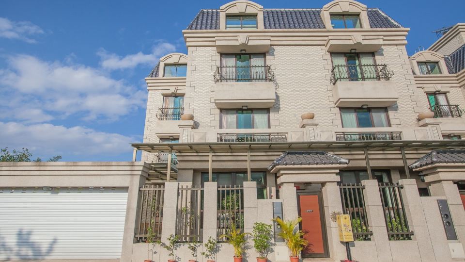 Lusian Hostel