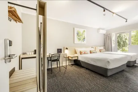 Nightcap at Findon Hotel Отели в г. Croydon