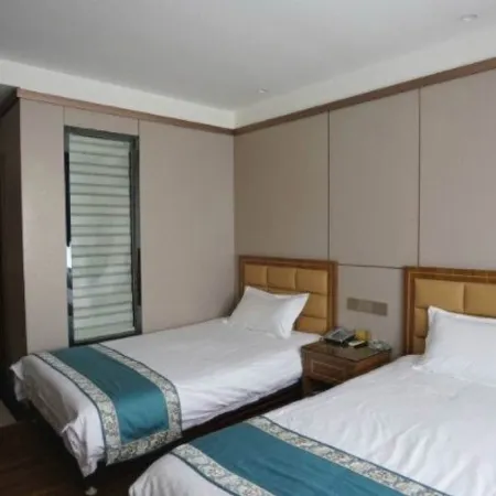 Yuelong Hotel Lingqiu