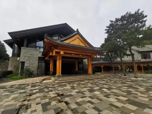 โรงแรมจินซานหลิงเกรทวอลล์