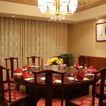 Rootlots Hotel