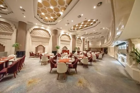 Galactic G-Luxe Hotel Отели рядом с достопримечательностью «Qiushui Square»