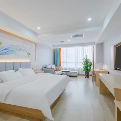 Qingzhu·Youyang Hotel (Guang'an Street Museum Metro Station) Hotels near Hebei Museum