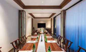 Manxin Suzhou Shantang Jiangnan Weaving House Hotel