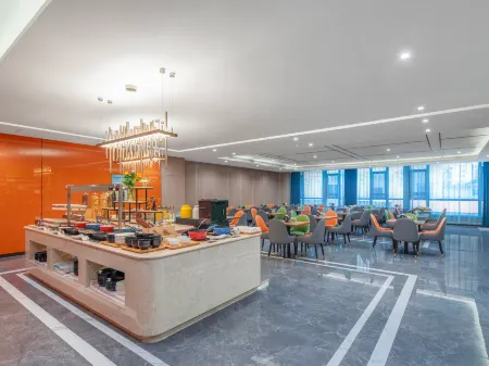 Campanile(Chaozhou Ancient City Paifang Street Hotel) Отели рядом с достопримечательностью «Songlin Ancient Temple»