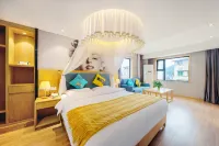 Baxianlou Fashion Hotel