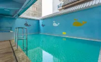 Maitreya West Coast Hot Spring Hotel (Huquan Ecological Park Branch) - Yüzme Havuzu
