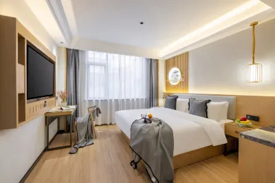 Kaiyue Junlan Hotel (Yiwu International Trade Mall) Hotels near Yiwu Museum