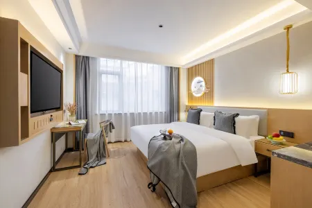 Kaiyue Junlan Hotel (Yiwu International Trade Mall) Отели рядом с достопримечательностью «Exotic Street»