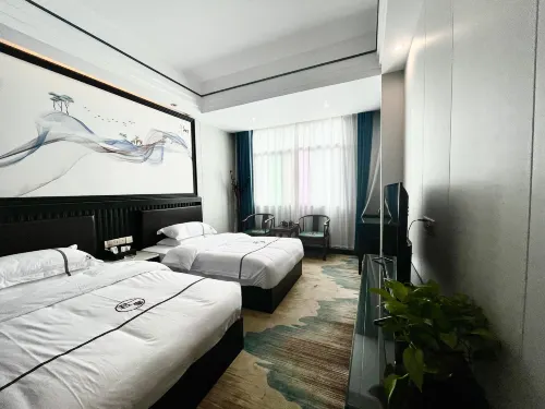 Xunwu Junhao Business Hotel