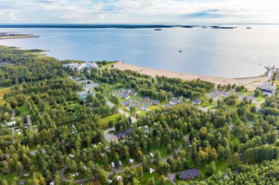 Nallikari Seaside Cottages Hotels near Luulajanpuisto