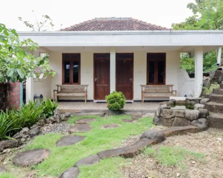 Rock Garden Homestay & Resto by Zuzu Hoteles en Tepus