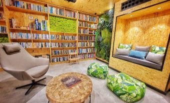 MB Hostels Premium Eco - Adults Recommended