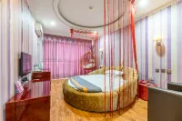 Word Aladdin Hotel (Tengzhou Zhen'ai Mall Railway Station)