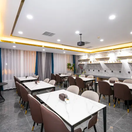 Qianyu Qianxun Hotel (Jiyuan Branch)
