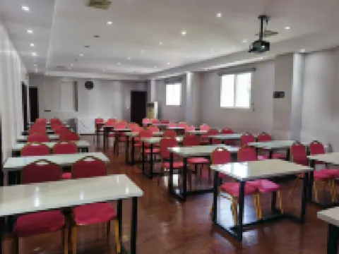 Ya'an Zhongxi Covered Bridge Hotel