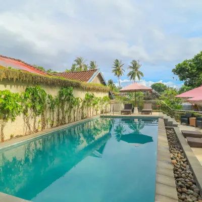 Senggigi Cottages Lombok Hotels near Senggigi Beach